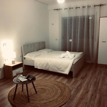 Ionian Apartments Vlorë Екстериор снимка